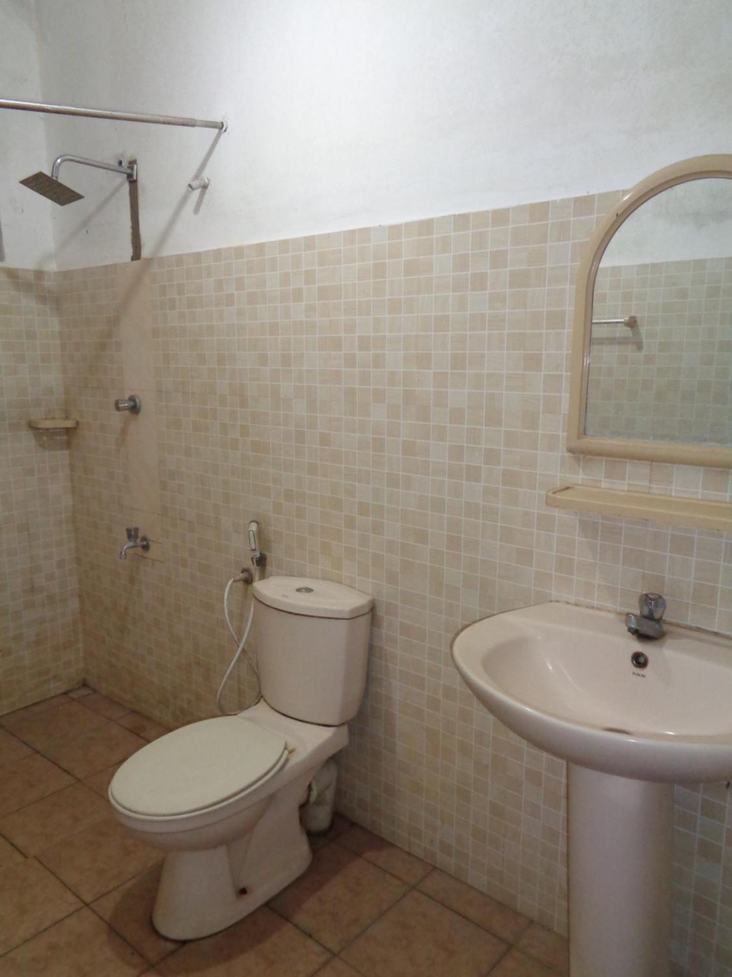 וולאוויה Saranga Holiday Inn חדר תמונה